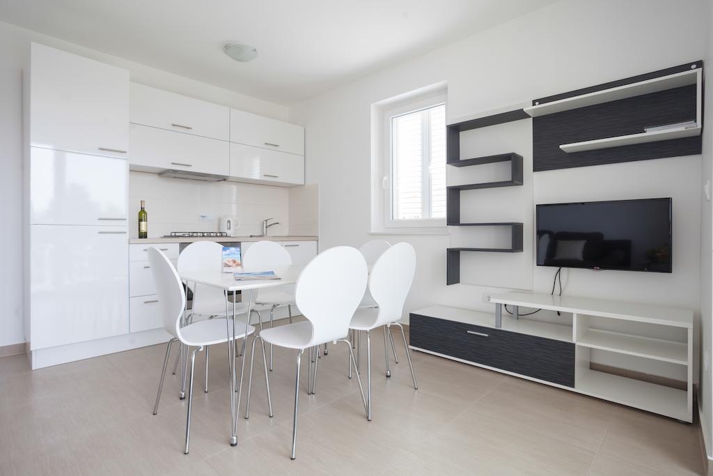 Apartments Lofiel Novalja Pokoj fotografie